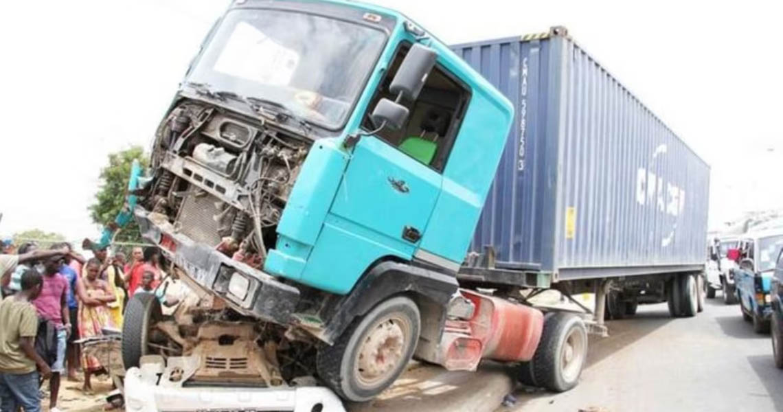 Punições mais duras para se reduzir acidentes de viação em Angola, advogam peritos